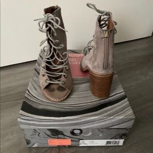 Jeffrey Campbell - Lace Up Bootie